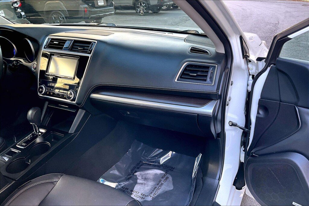 Used 2018 Subaru Legacy 2.5i Limited AWD/4WD image 11