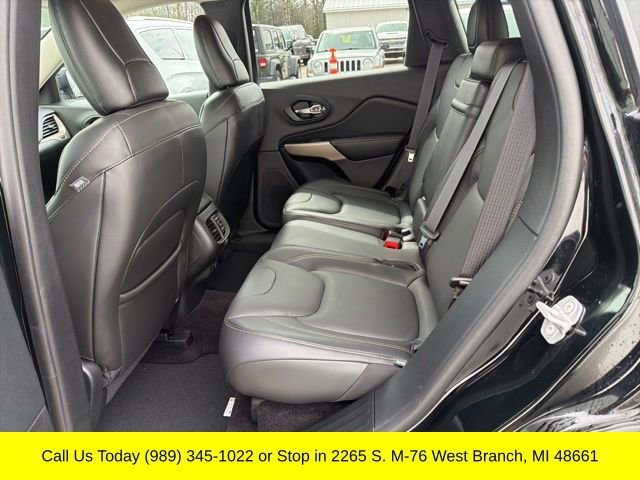 Used 2018 Jeep Cherokee Limited w/ Technology Group image 30