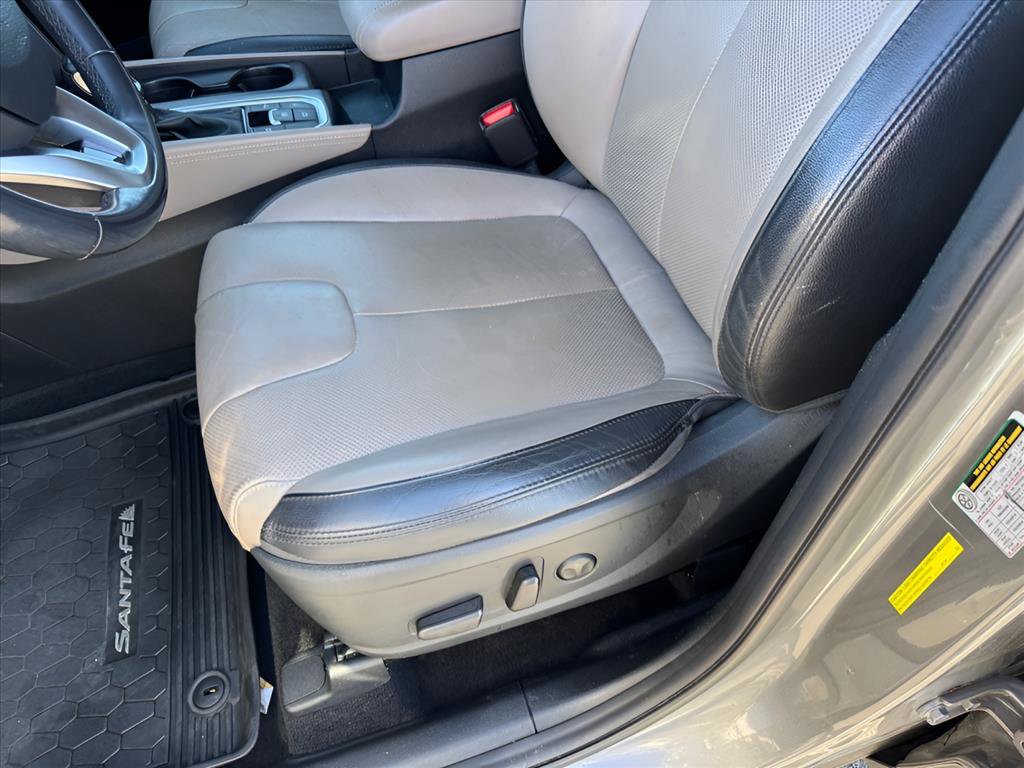Used 2019 Hyundai Santa Fe Limited image 7