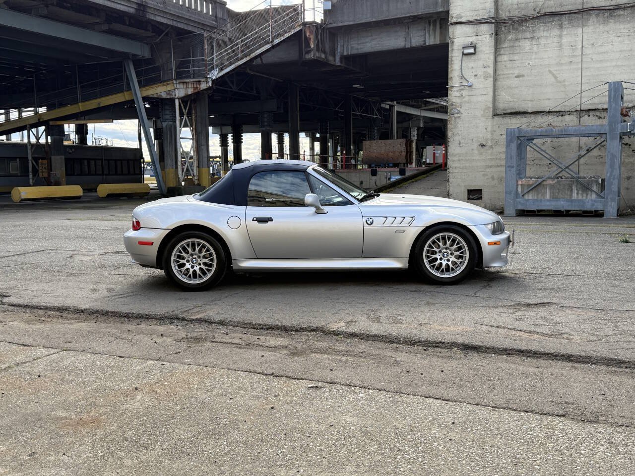 Used 2000 BMW Z3 2.8 RWD image 13