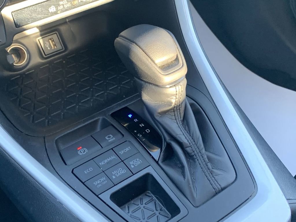 Used 2024 Toyota RAV4 XLE image 13