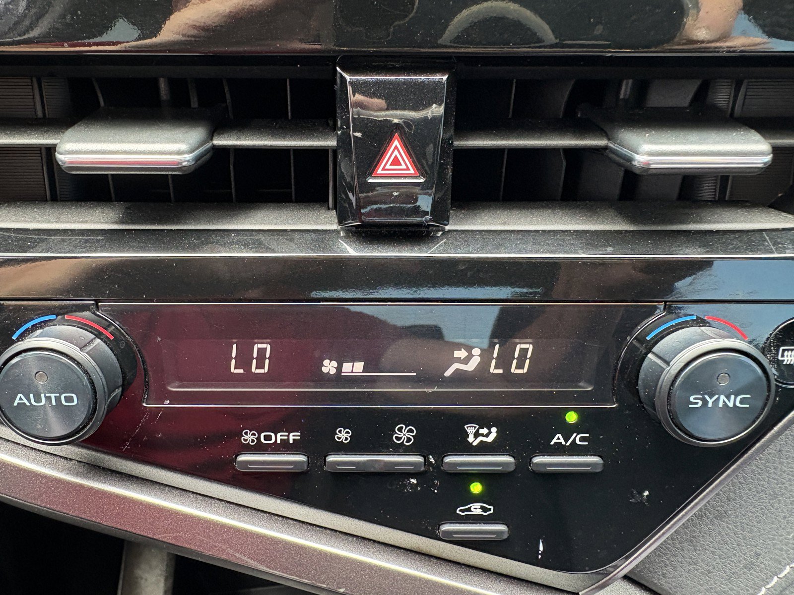 Used 2024 Toyota Camry XSE FWD image 22
