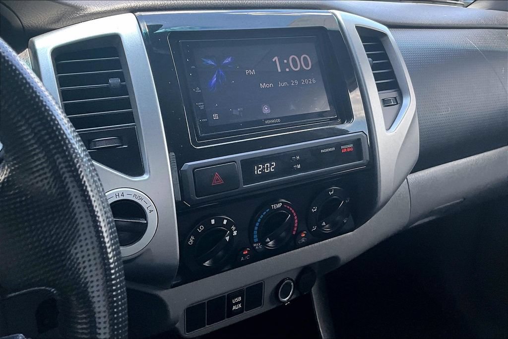 Used 2013 Toyota Tacoma 4x4 Access Cab V6 w/ SR5 Pkg image 9