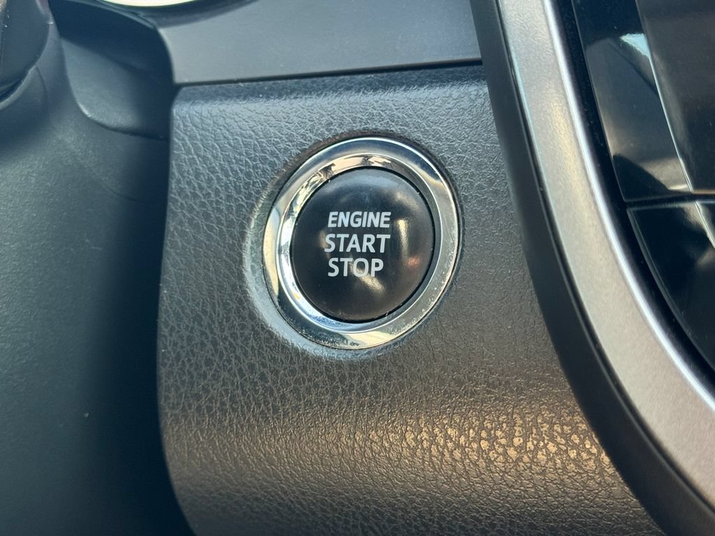 Used 2022 Toyota Camry XSE FWD image 29