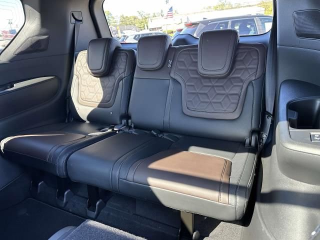 New 2026 Nissan Armada Platinum Reserve image 18