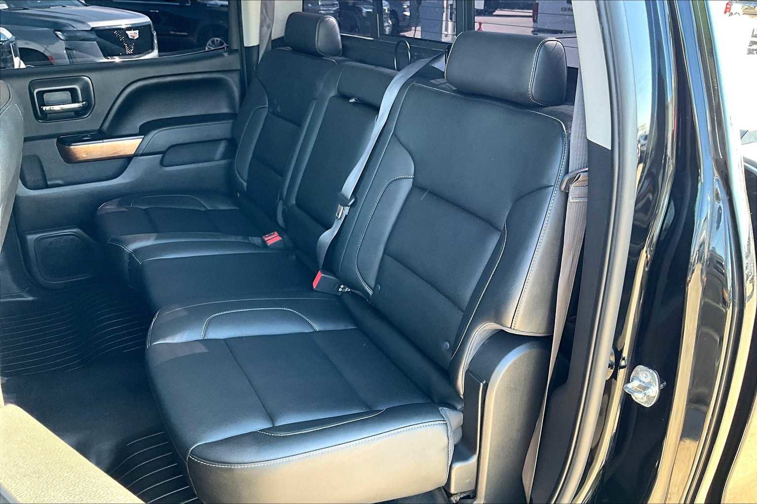 Used 2015 Chevrolet Silverado 1500 LTZ w/ LTZ Plus Package image 19