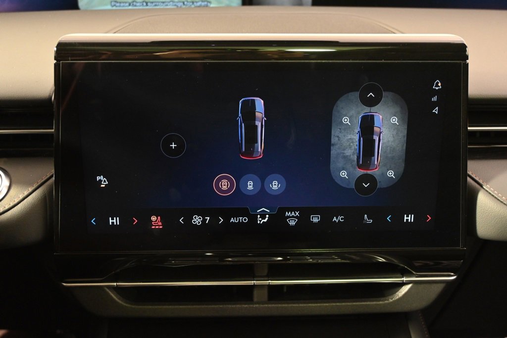 New 2026 Lincoln Nautilus Reserve w/ Jet Appearance Package image 31