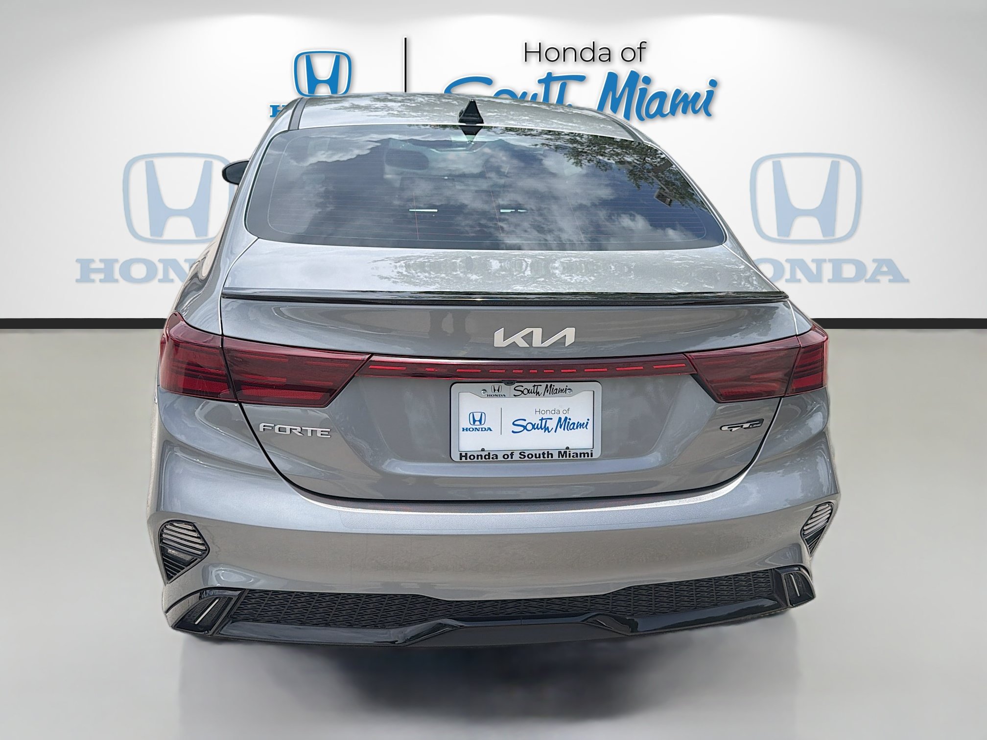 Used 2023 Kia Forte GT-Line w/ GT-Line Technology Package FWD image 6