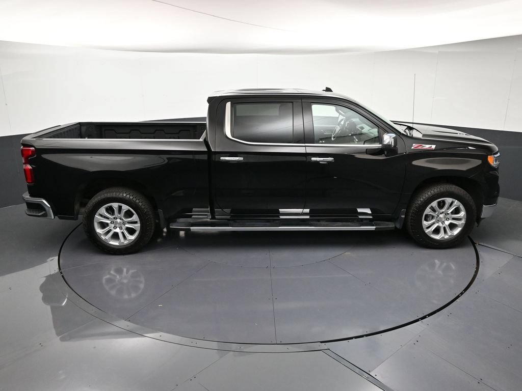 Certified 2023 Chevrolet Silverado 1500 LTZ w/ LTZ Premium Package AWD/4WD image 20