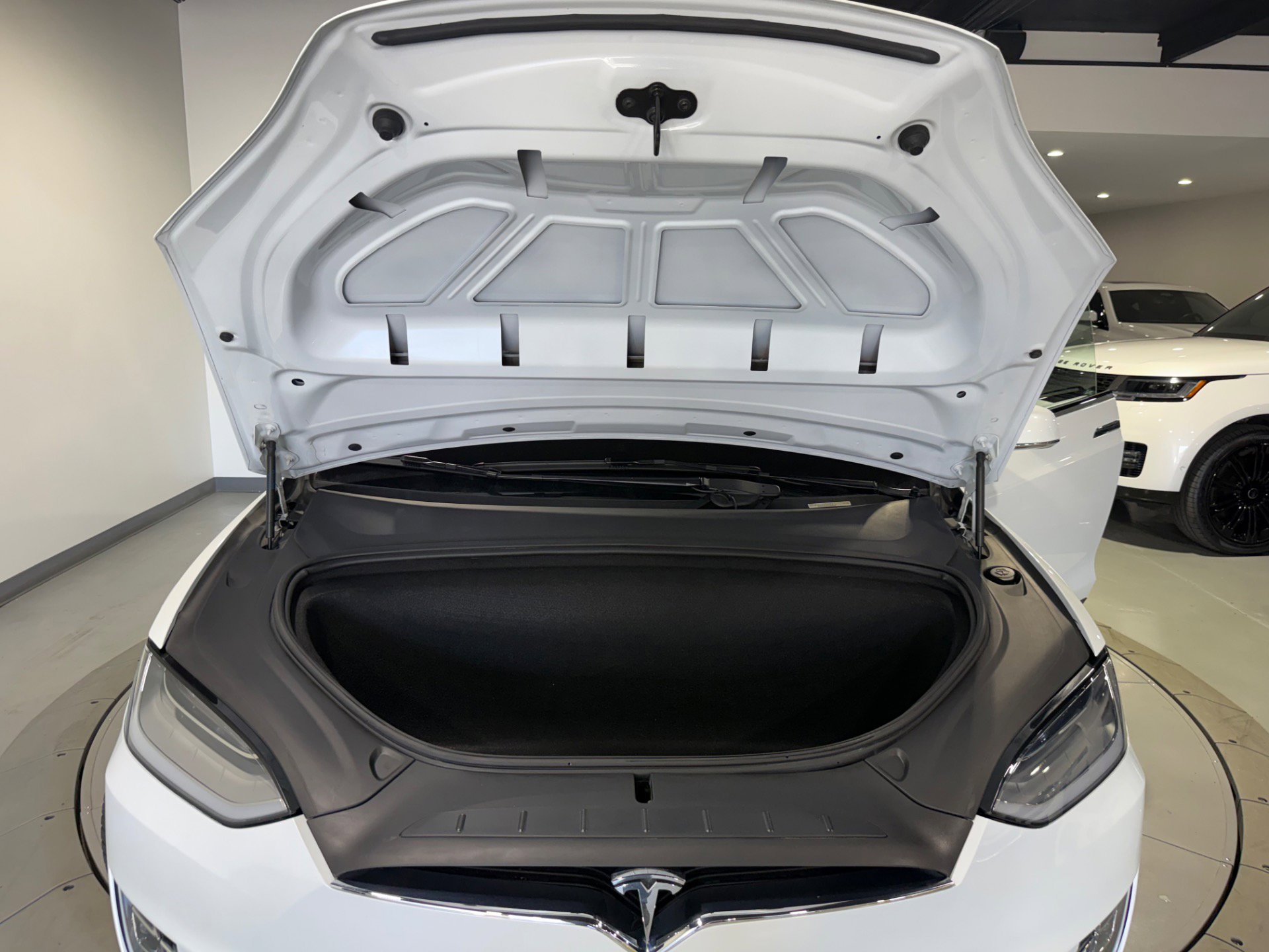 Used 2019 Tesla Model X Long Range image 7