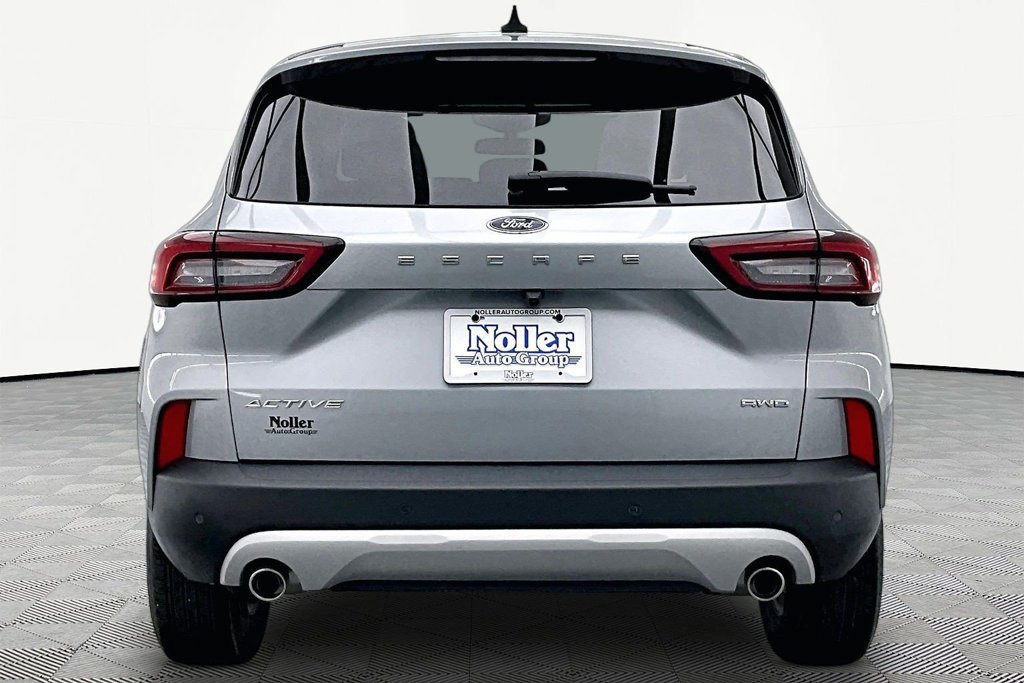 Certified 2023 Ford Escape Active w/ Tech Pack #2 AWD/4WD image 4