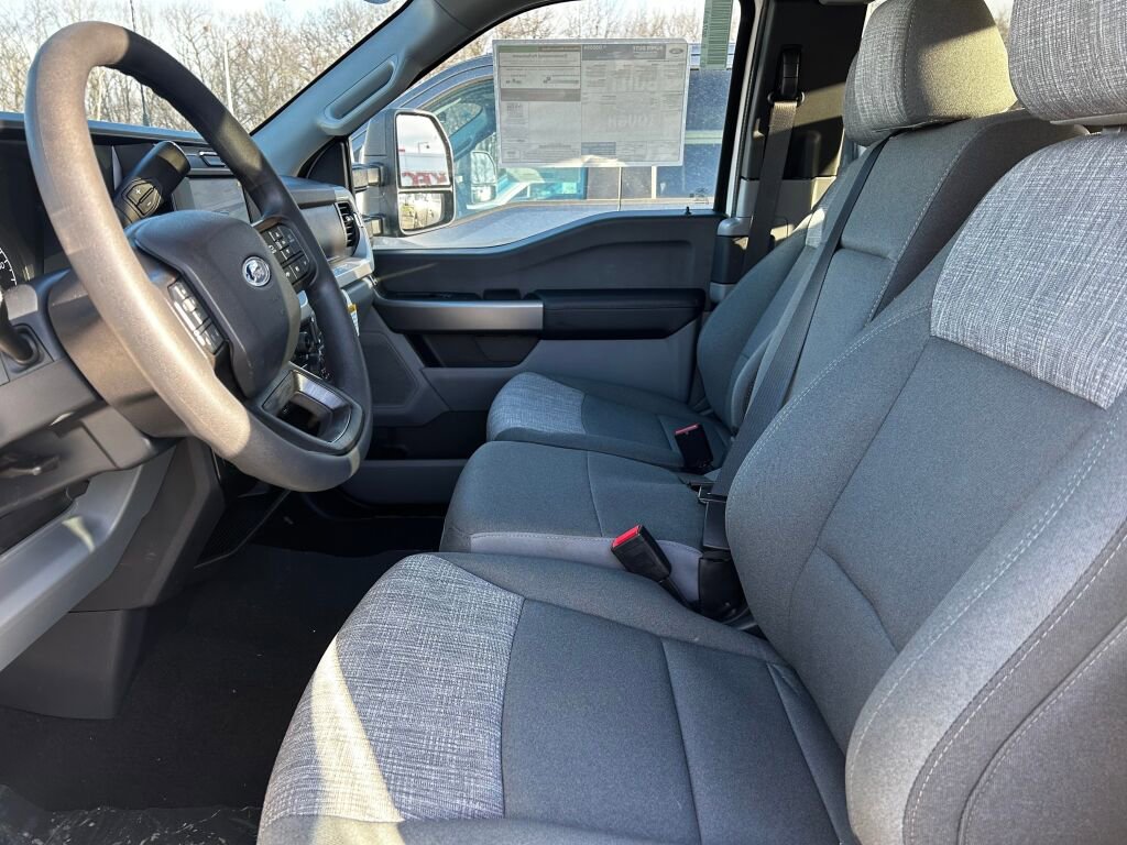 New 2026 Ford F350 XLT w/ FX4 Off-Road Package image 5
