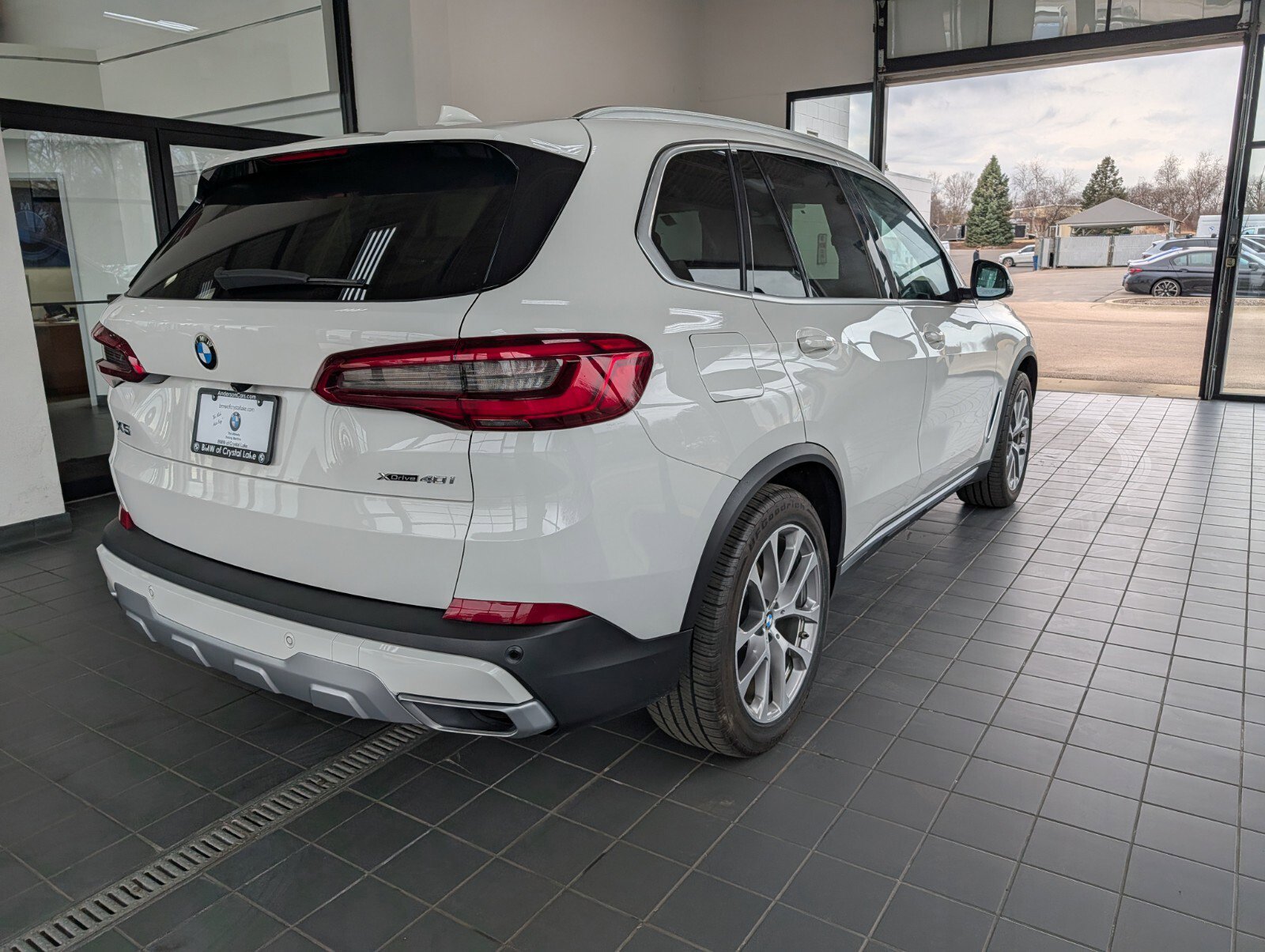 Used 2019 BMW X5 xDrive40i w/ Convenience Package image 2