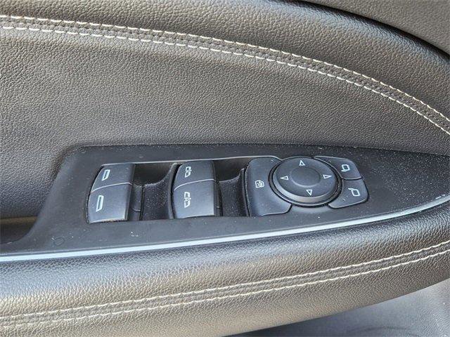 Used 2019 Buick Regal Avenir w/ Driver Confidence Package II image 17