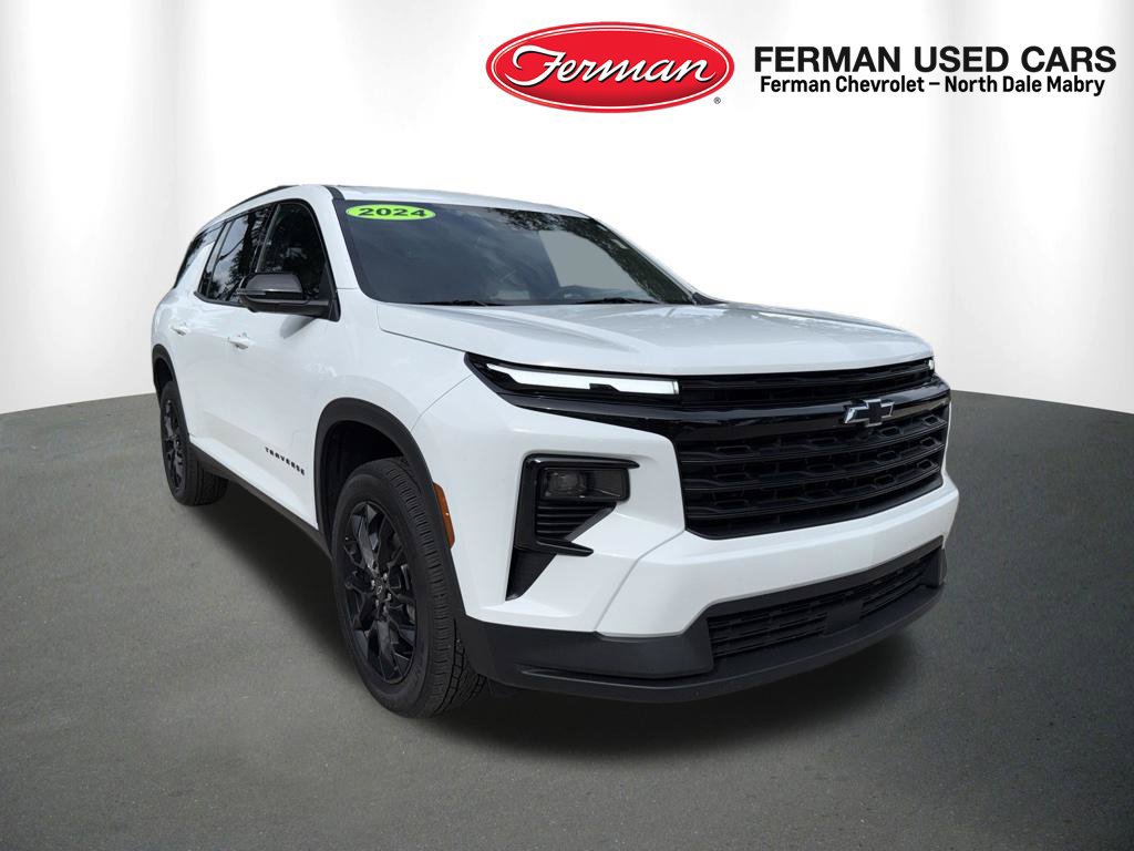Used 2024 Chevrolet Traverse LT w/ Midnight/Sport Edition FWD image 2