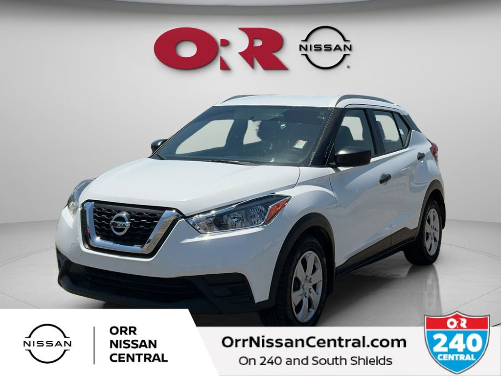 Used 2018 Nissan Kicks S FWD image 1