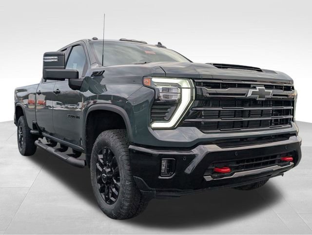 New 2026 Chevrolet Silverado 3500 LT w/ Trail Boss Package