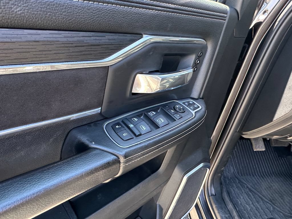 Used 2023 RAM 3500 Laramie AWD/4WD image 24
