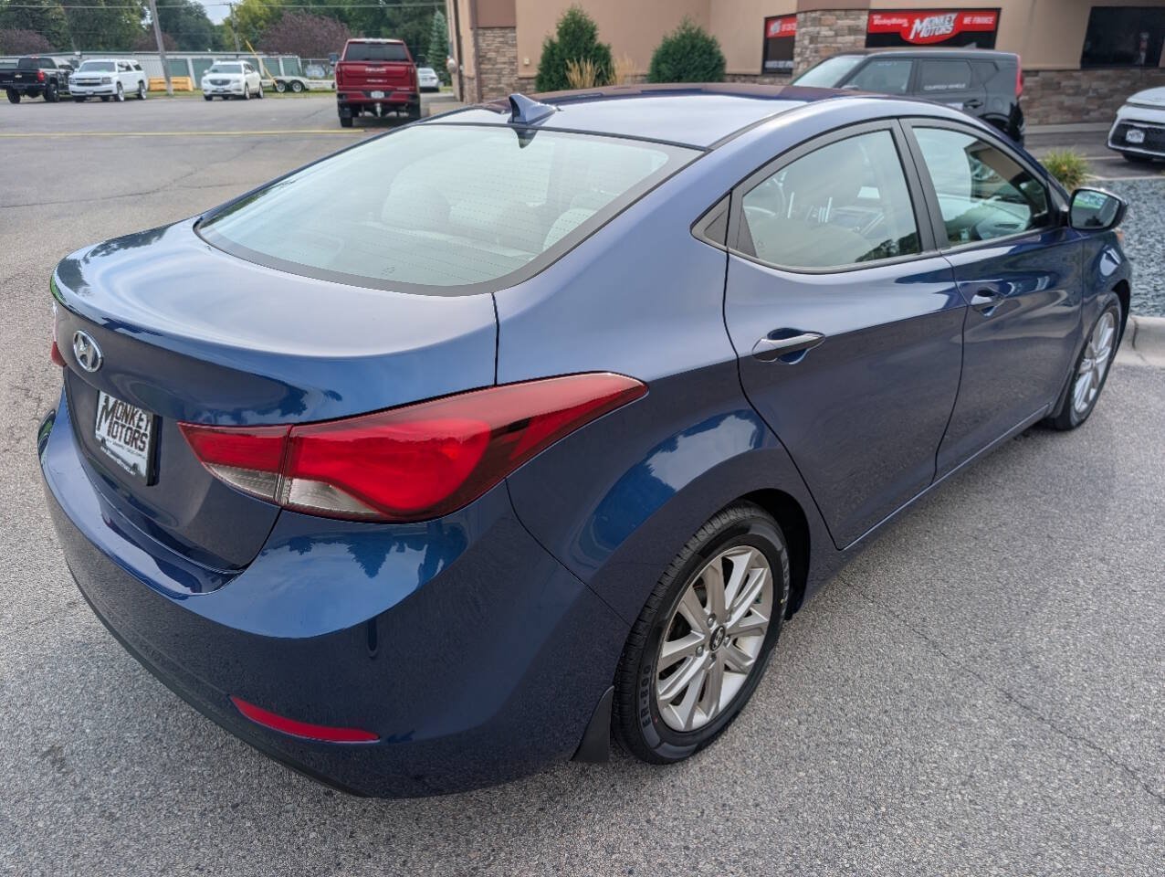 Used 2015 Hyundai Elantra SE w/ Option Group 02 FWD image 9