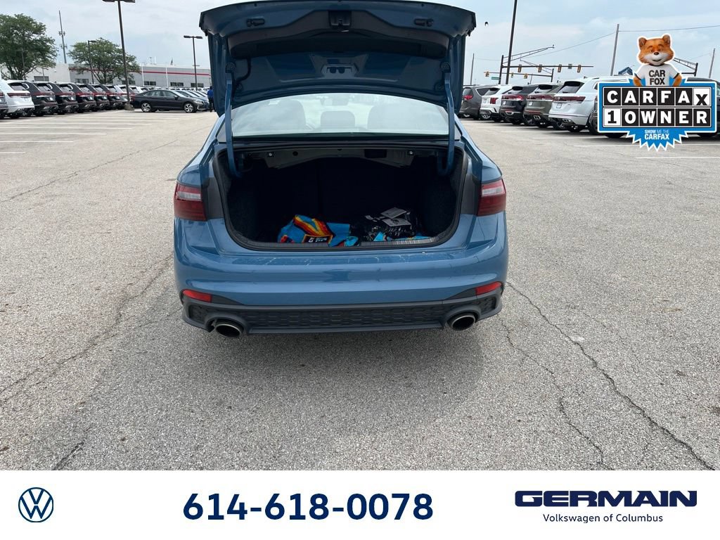 Used 2025 Volkswagen Jetta GLI Autobahn FWD image 11