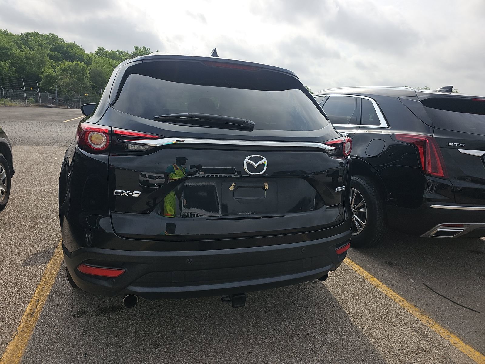Used 2018 MAZDA CX-9 Touring w/ Touring Premium Package FWD image 8