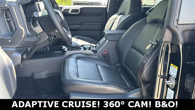 New 2025 Ford Bronco Badlands image 4