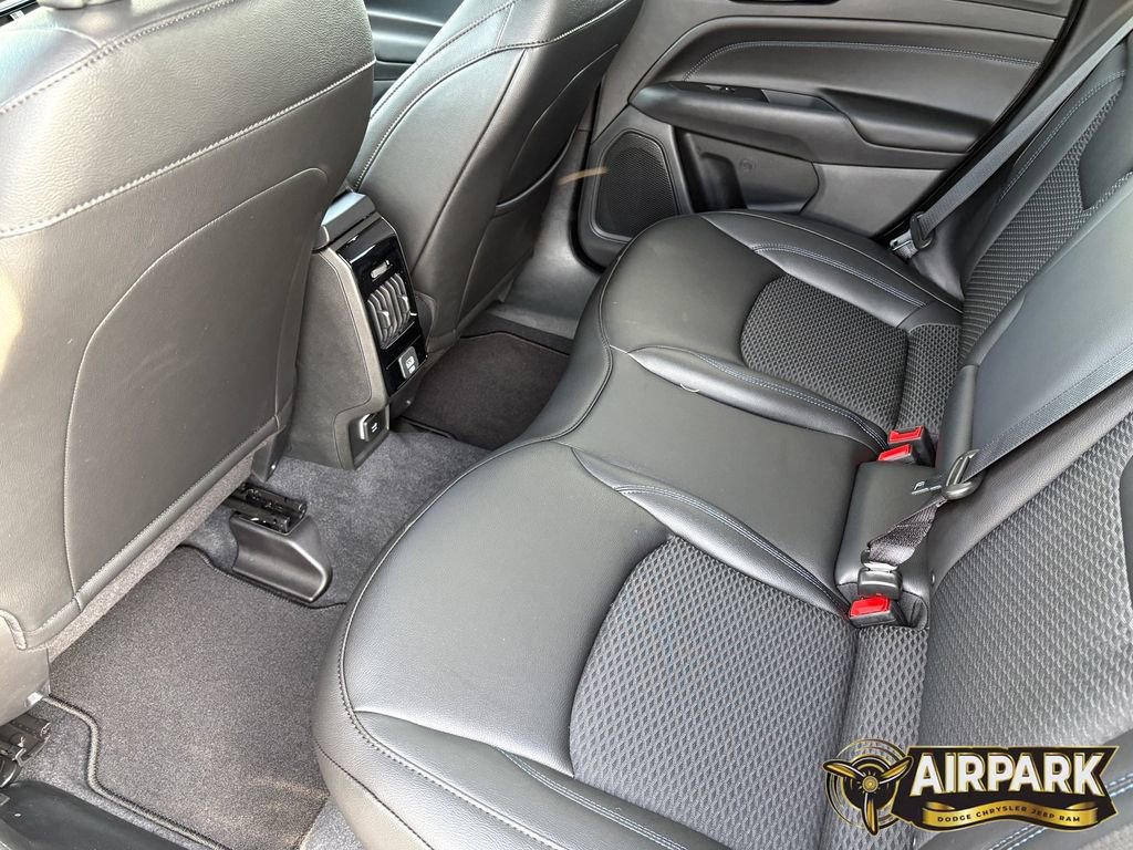 New 2026 Jeep Compass Latitude image 15