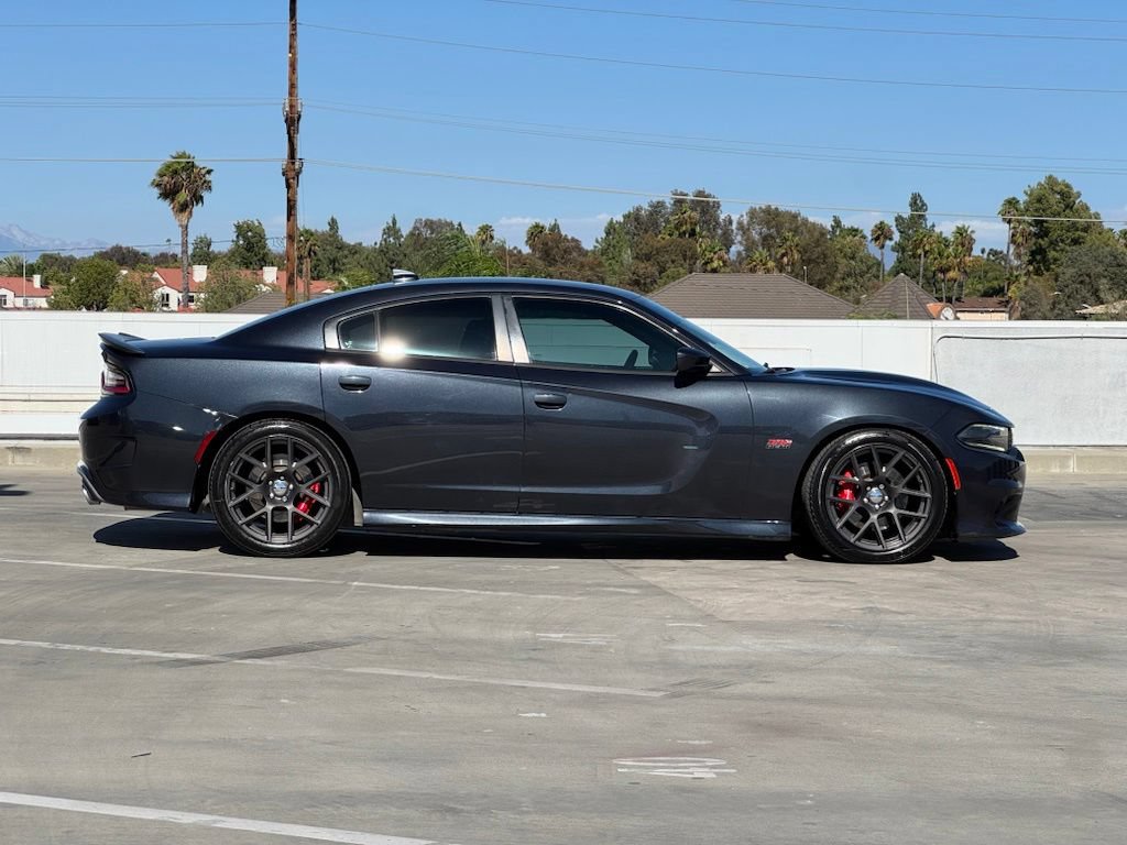 Used 2016 Dodge Charger R/T Scat Pack w/ Beats Audio Group RWD image 30