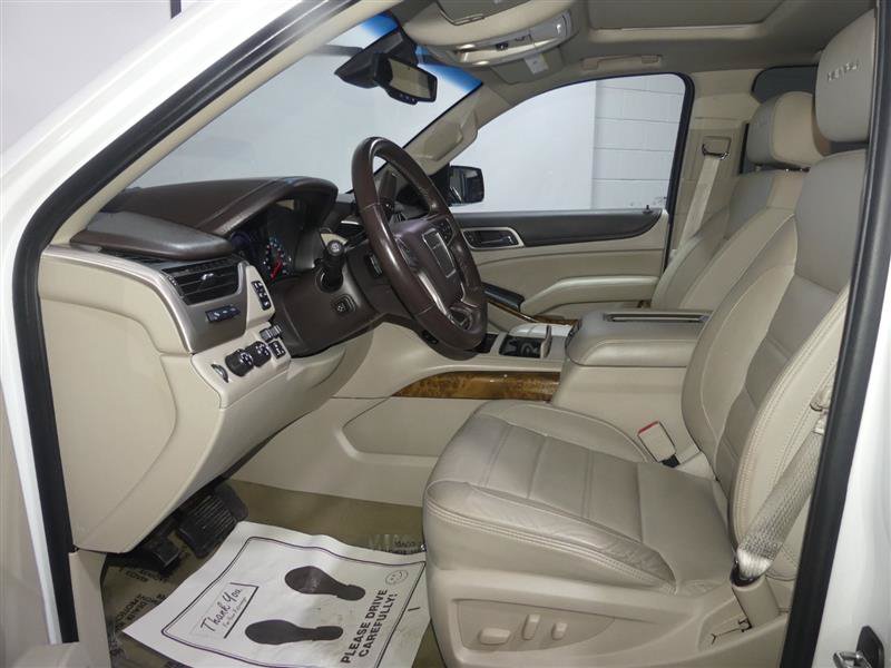 Used 2017 GMC Yukon Denali AWD/4WD image 21