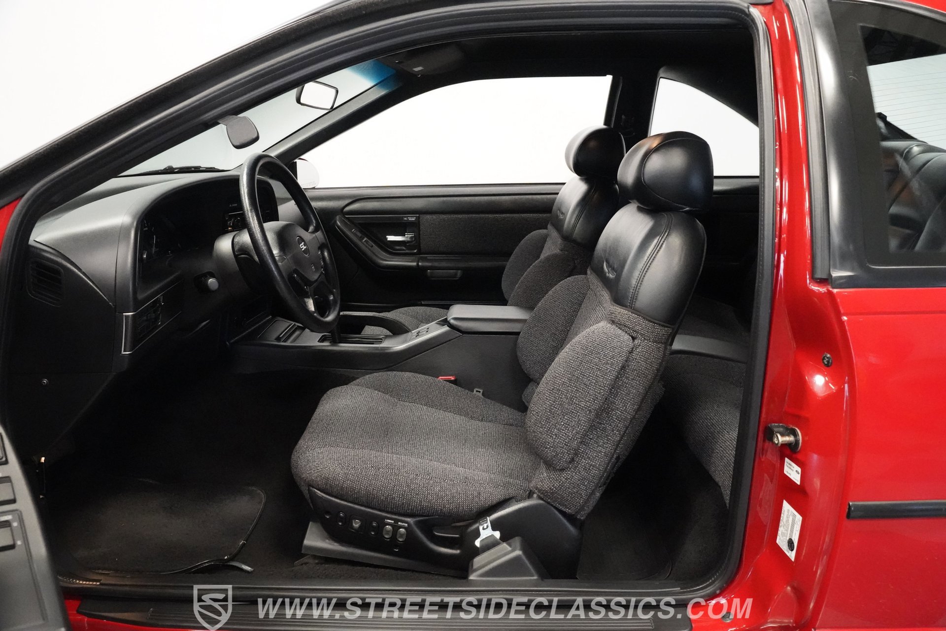 Used 1992 Ford Thunderbird Super image 38