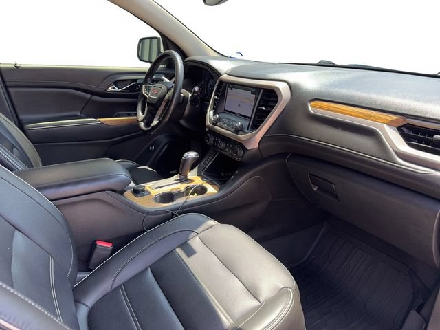 Used 2019 GMC Acadia Denali w/ Technology Package FWD image 11