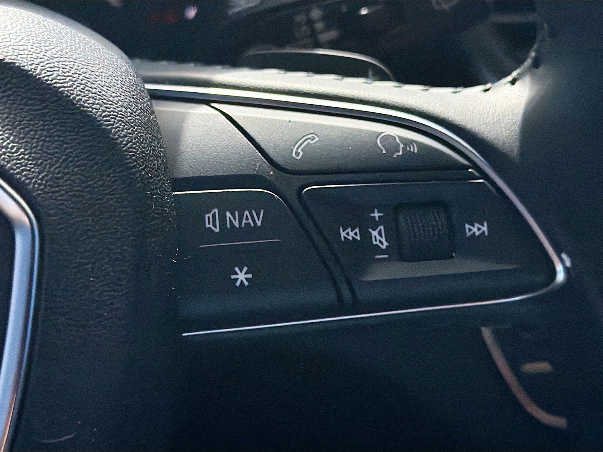 Used 2020 Audi Q5 2.0T Premium w/ Convenience Package image 41