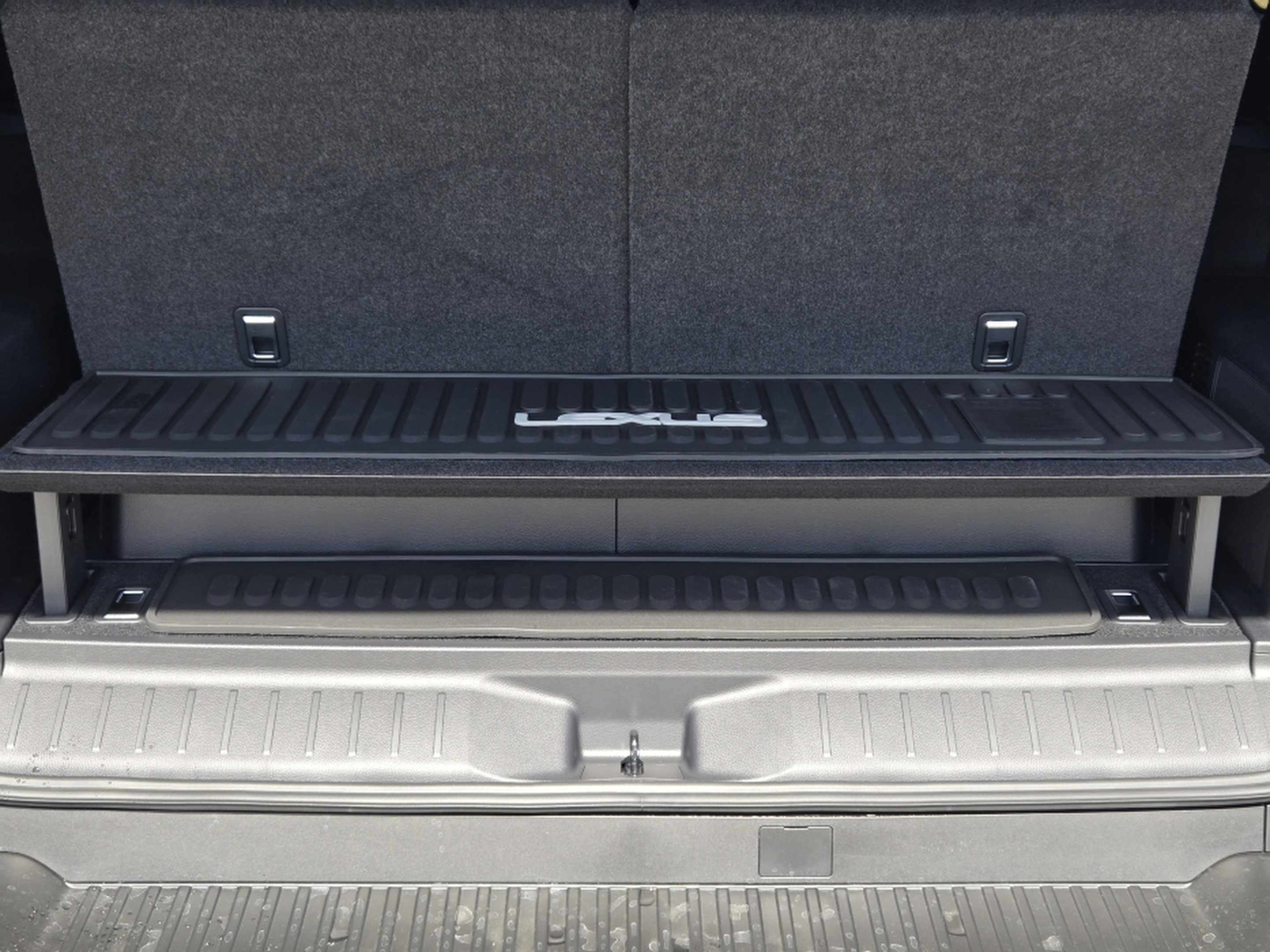 New 2026 Lexus LX 700h Luxury w/ Appearance Package AWD/4WD image 20