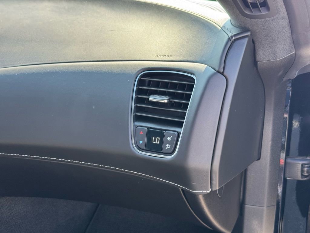 Used 2015 Chevrolet Corvette Stingray Coupe w/ 3LT Preferred Equipment Group image 21