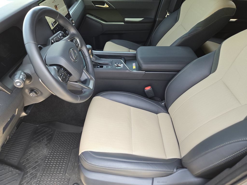 Used 2024 Lexus GX 550 AWD/4WD image 13
