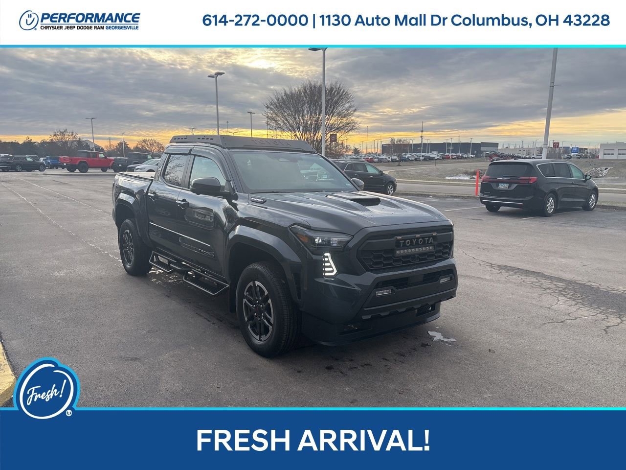 Used 2025 Toyota Tacoma TRD Sport image 1