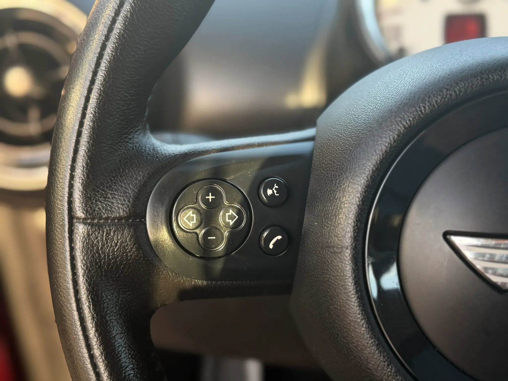 Used 2014 MINI Cooper Paceman image 17