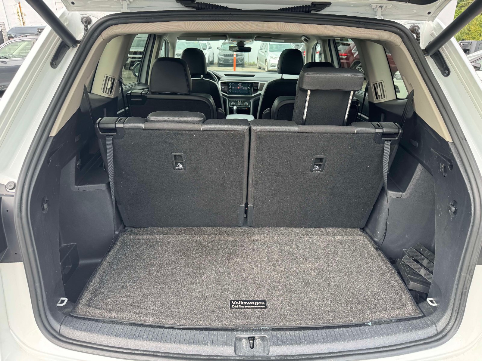 Used 2019 Volkswagen Atlas SEL AWD/4WD image 16