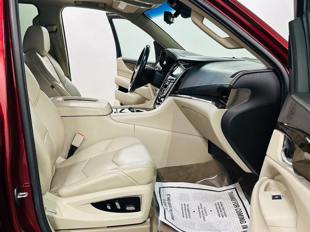 Used 2018 Cadillac Escalade ESV Premium Luxury image 8