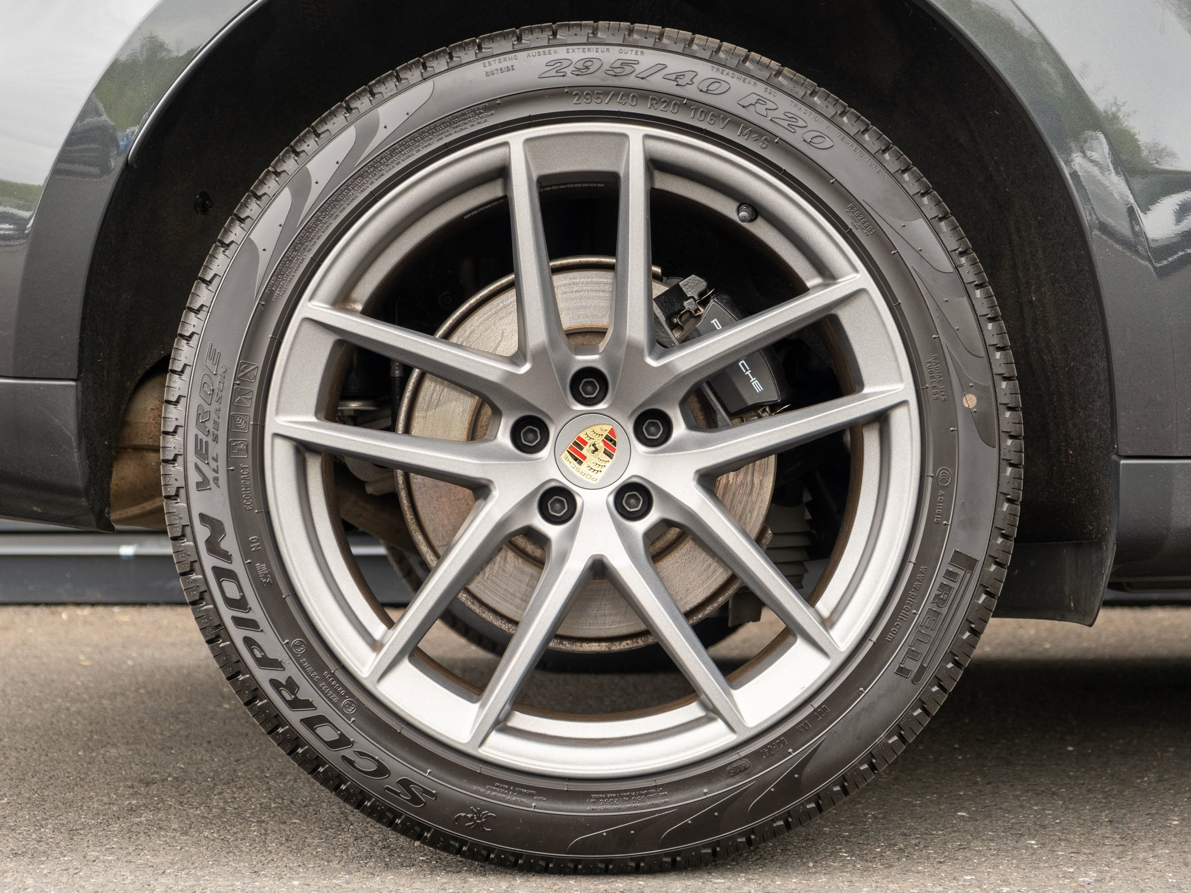 Certified 2026 Porsche Macan AWD/4WD image 14