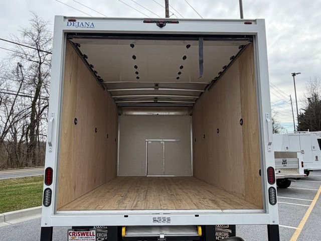 New 2026 Chevrolet Express 4500 Extended w/ Power Convenience Package RWD image 7