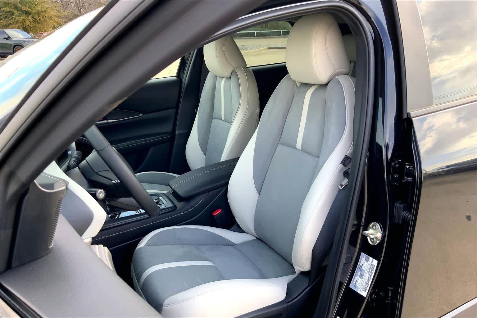 New 2026 MAZDA CX-30 2.5 Turbo Aire Edition AWD/4WD image 9