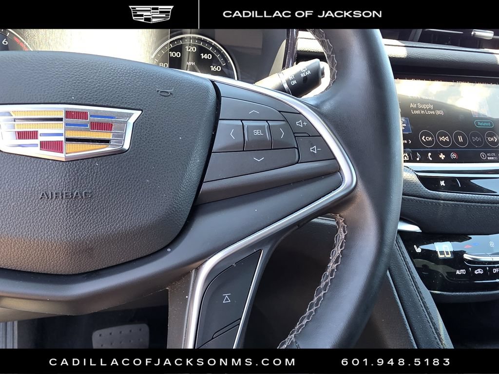 Certified 2025 Cadillac XT5 Luxury FWD image 12