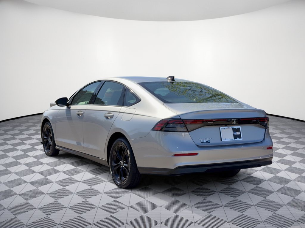 Used 2025 Honda Accord SE image 3