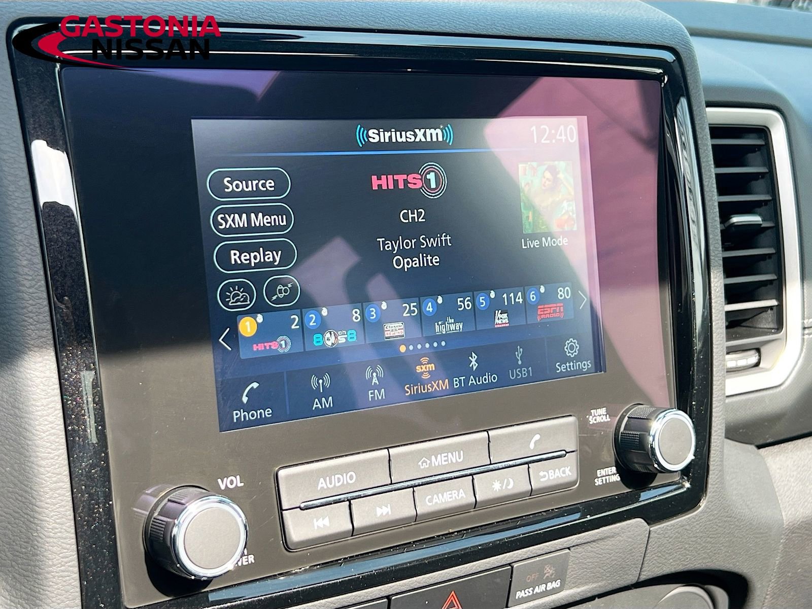 Used 2024 Nissan Frontier SL w/ Technology Package image 18