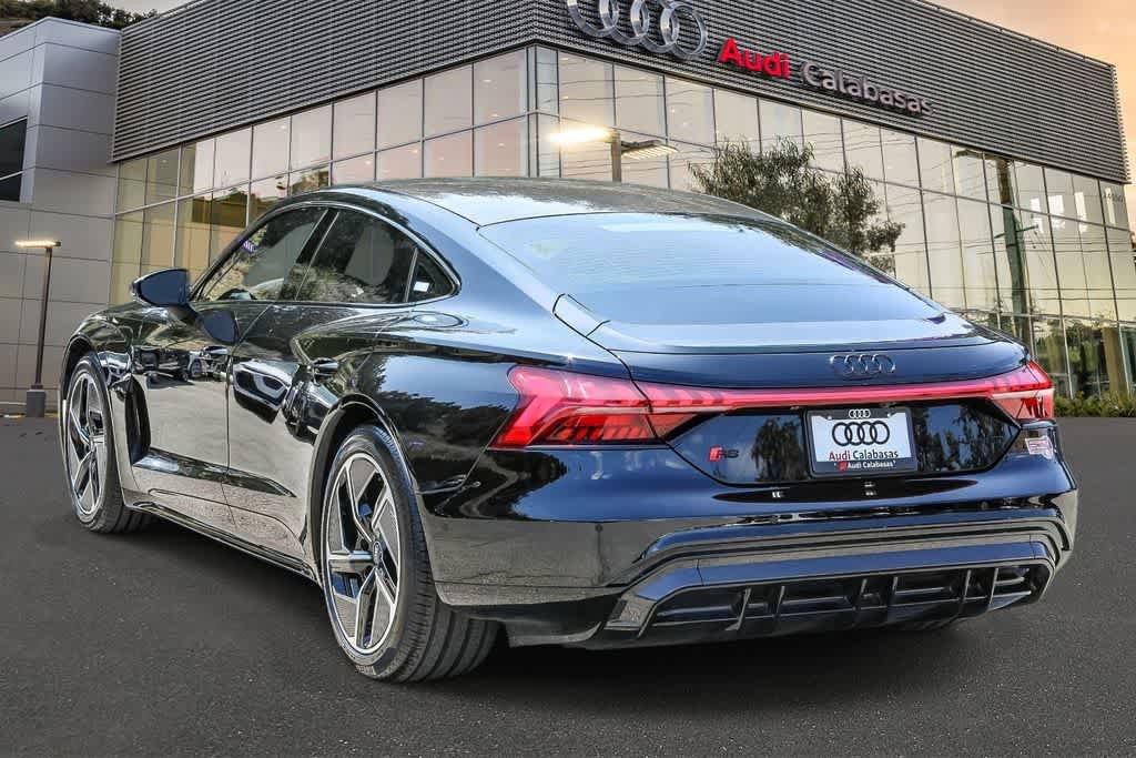 Used 2023 Audi RS e-tron GT w/ Carbon Performance Package AWD/4WD image 2