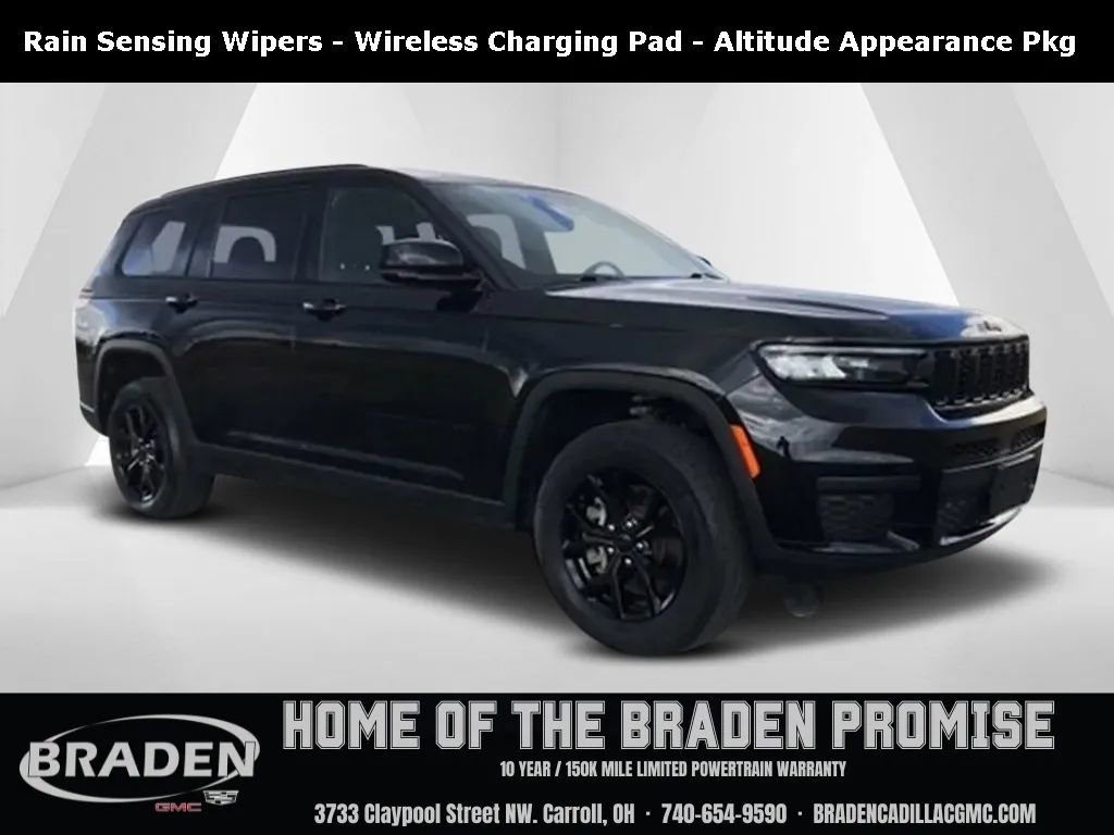 Used 2024 Jeep Grand Cherokee L Laredo image 1