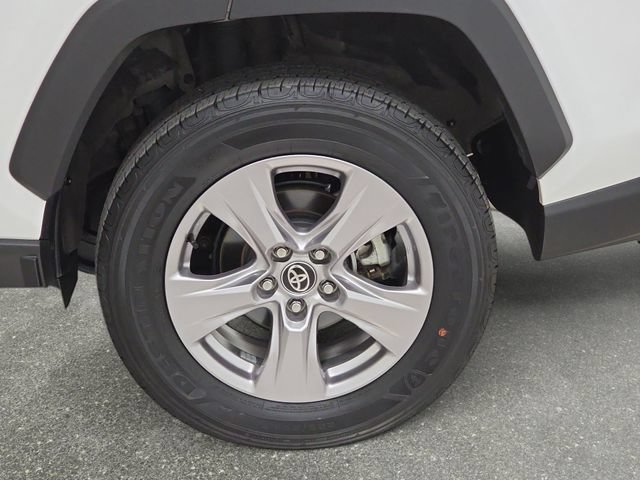 Certified 2025 Toyota RAV4 XLE AWD/4WD image 28