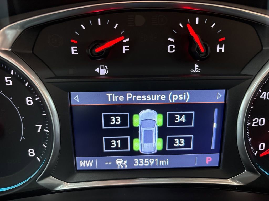 Used 2021 Chevrolet Equinox Premier image 31