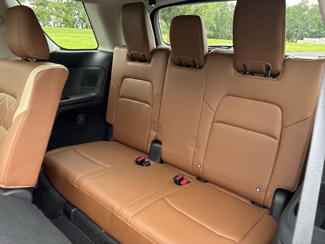 New 2026 Nissan Pathfinder Platinum w/ Cargo Package AWD/4WD image 23